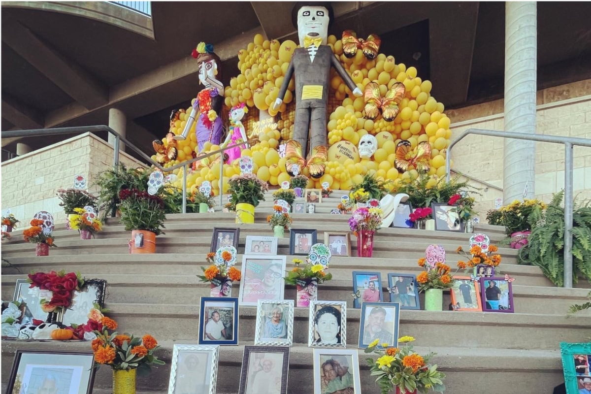 Public Day of the Dead Altar