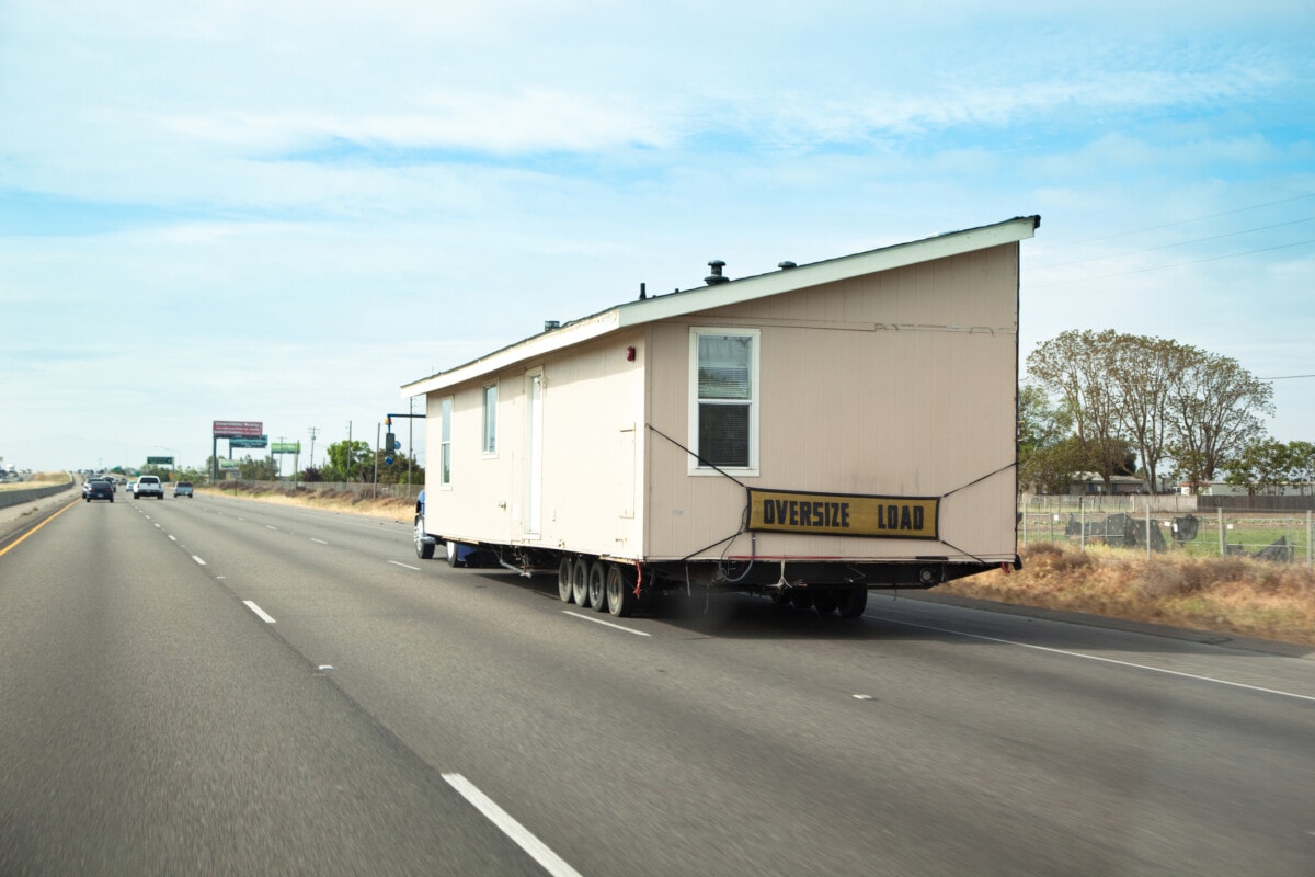 Mobile home transportation