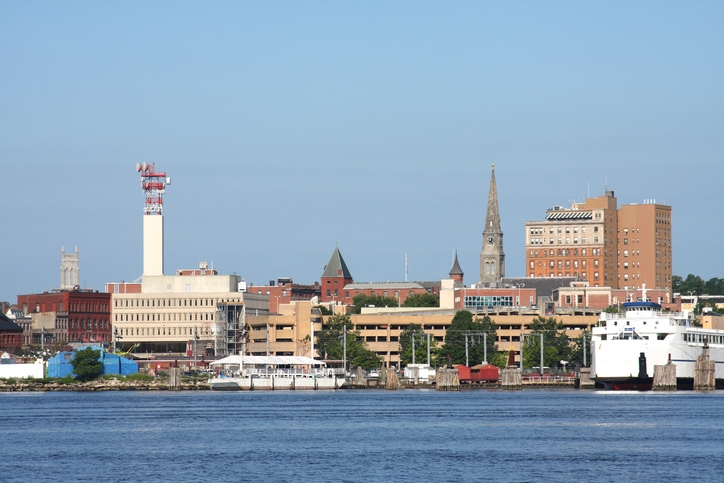 new london connecticut skyline with water_Getty