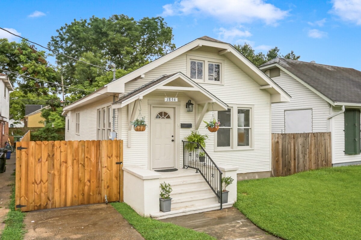 small shotgun home in new orleans