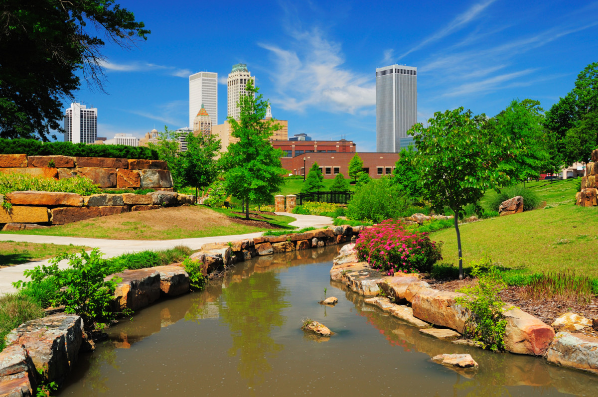 Tulsa skyline and park 