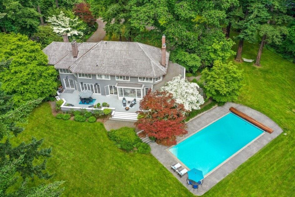 Beautiful secluded home with an outdoor pool in Seattle, wa