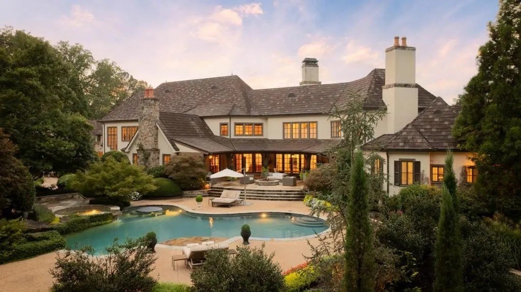 Dwayne 'The Rock' Johnson Equestrian Estate in Georgia