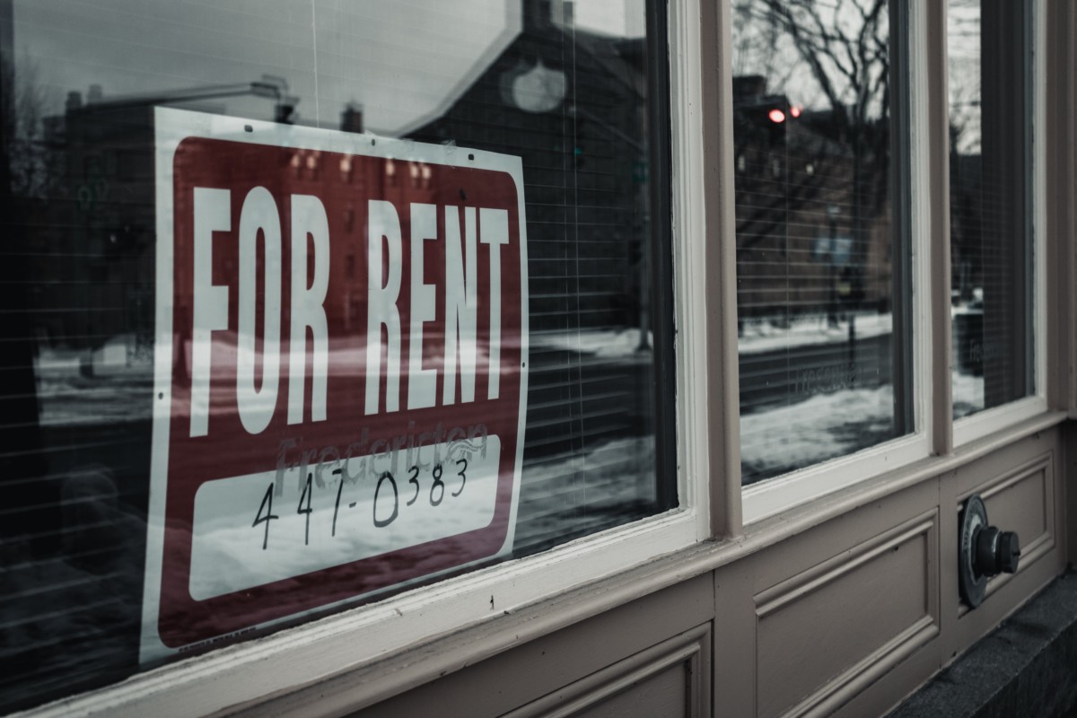 neighborhood for rent sign 