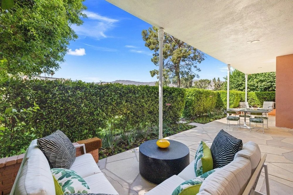 Palm Desert Villa, Selling for $649K