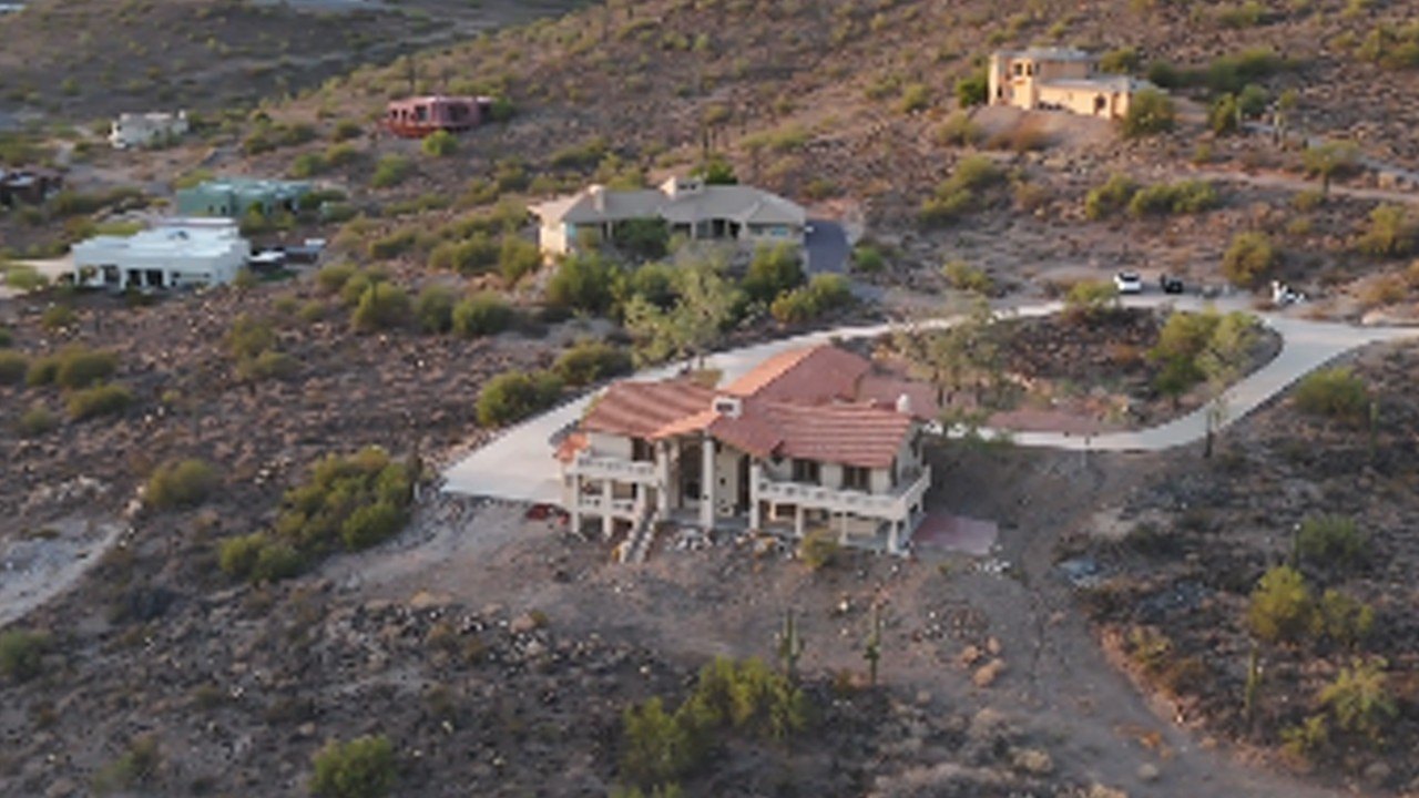 Investor Puts $$1.3 Million Phoenix Moutainside Home Up for Grabs in $10 Raffle