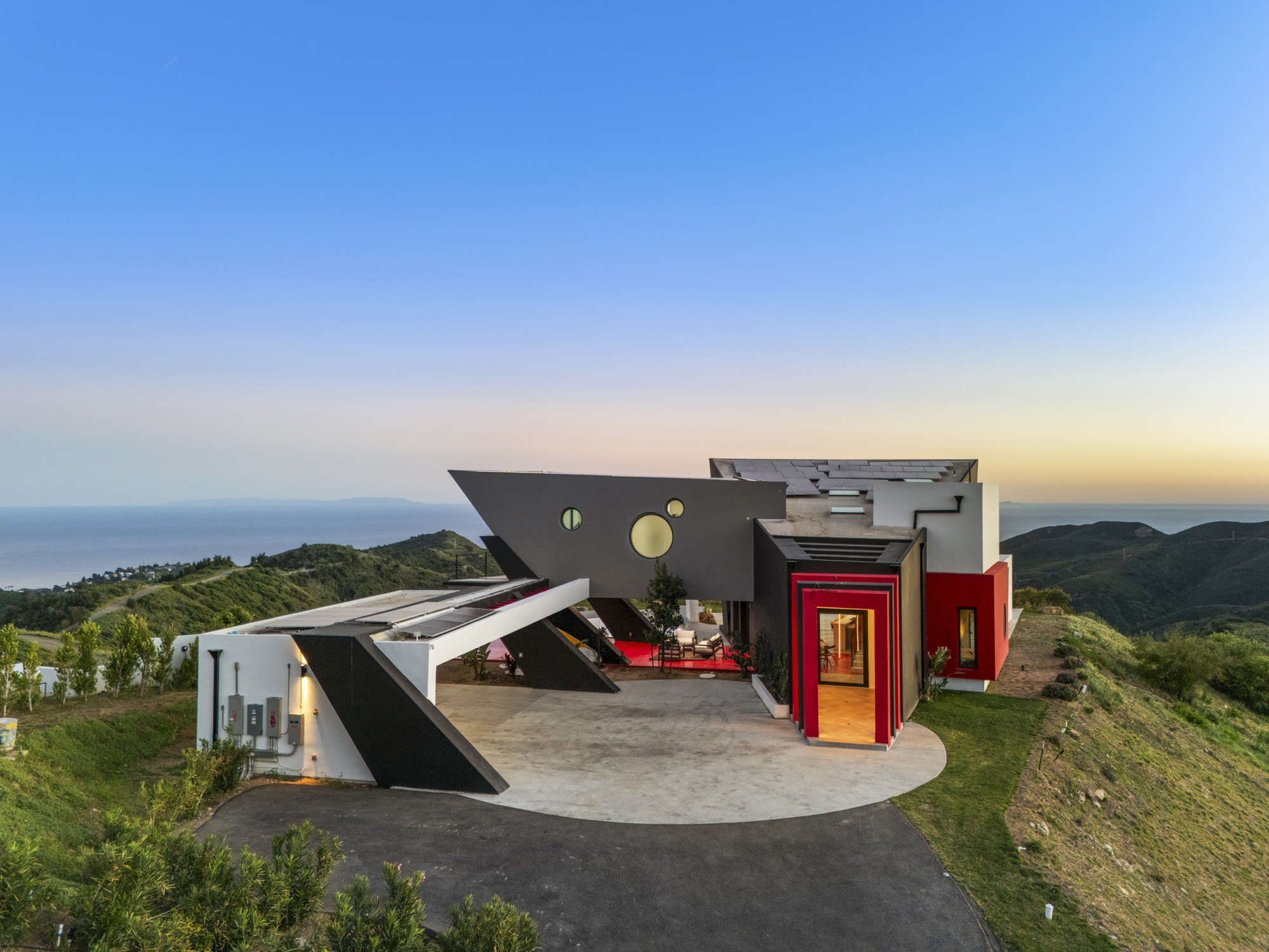 Wilkinson describes the Malibu properties she's listing as "extremely special ... very artistic and out of this world."