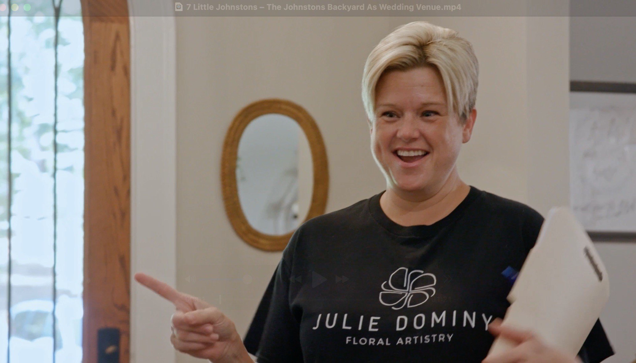 Liz, along with Brice and her parents, meet Julie, the wedding planner, for a site visit at the Johnston home.