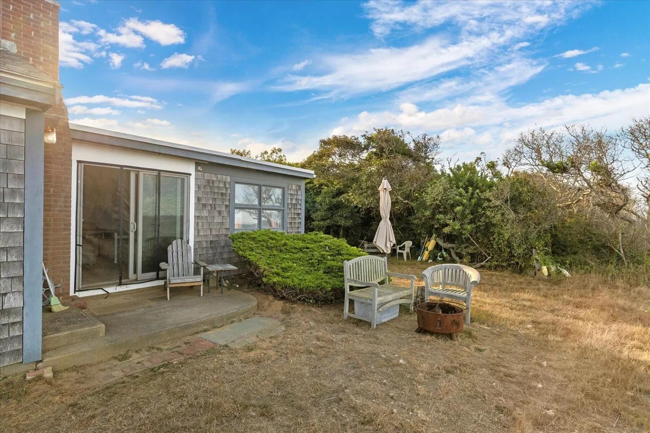 Cliffside Cape Cod cottage