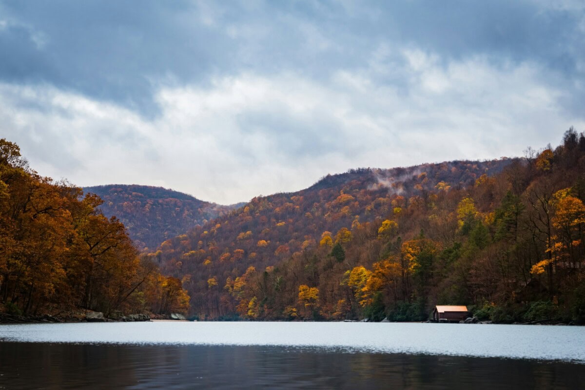 cheat lake in west virginia during autumn_ unsplash