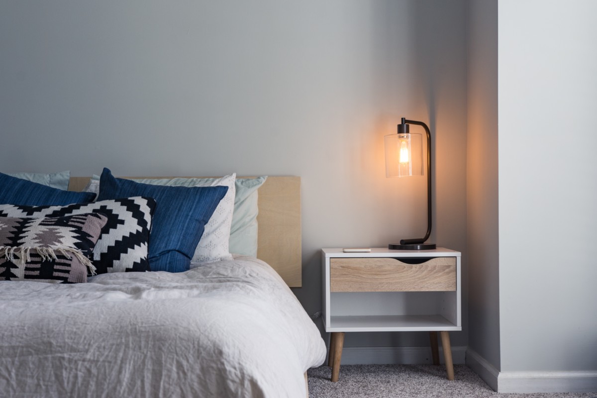 bedroom-makeover-on-a-budget-3