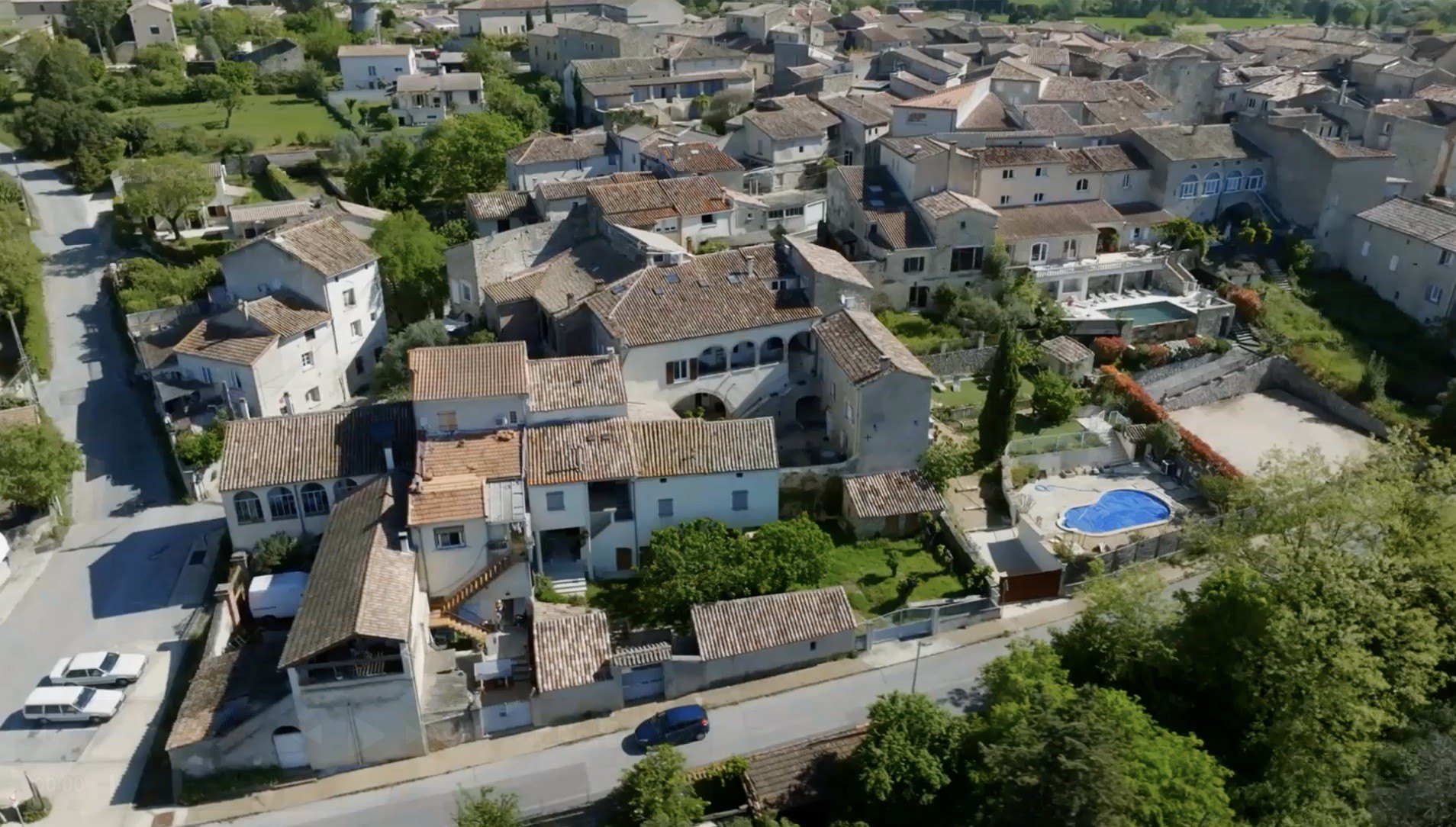 The couple left city life in Los Angeles, CA for the French countryside, where they purchased a property in the southeastern part of the country.