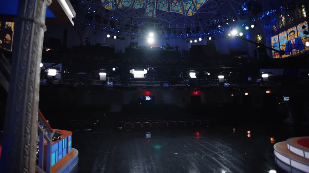 Stephen Colbert Reveals Secrets Behind His New York City Set