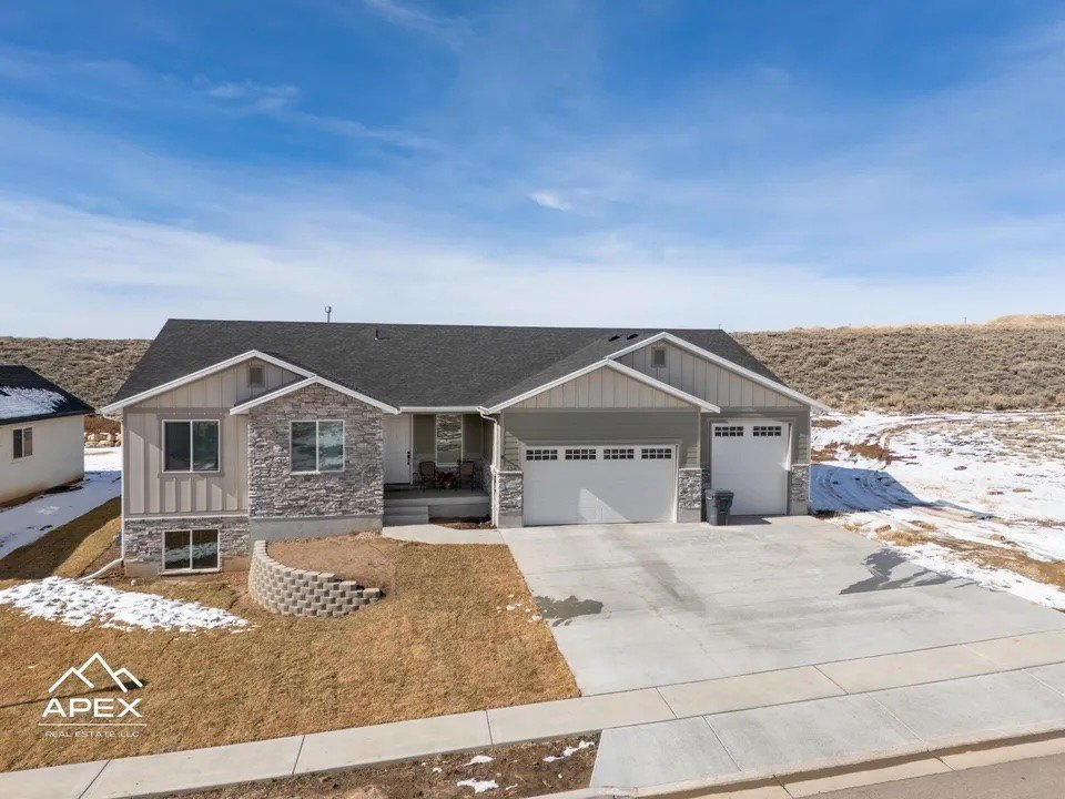 Evanston WY house for sale near horseracing track