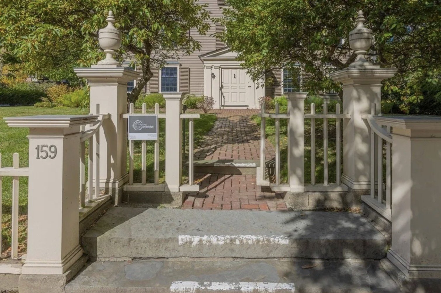 Gate and front walkway leading to Hooper-Lee-Nichols House in Cambridge