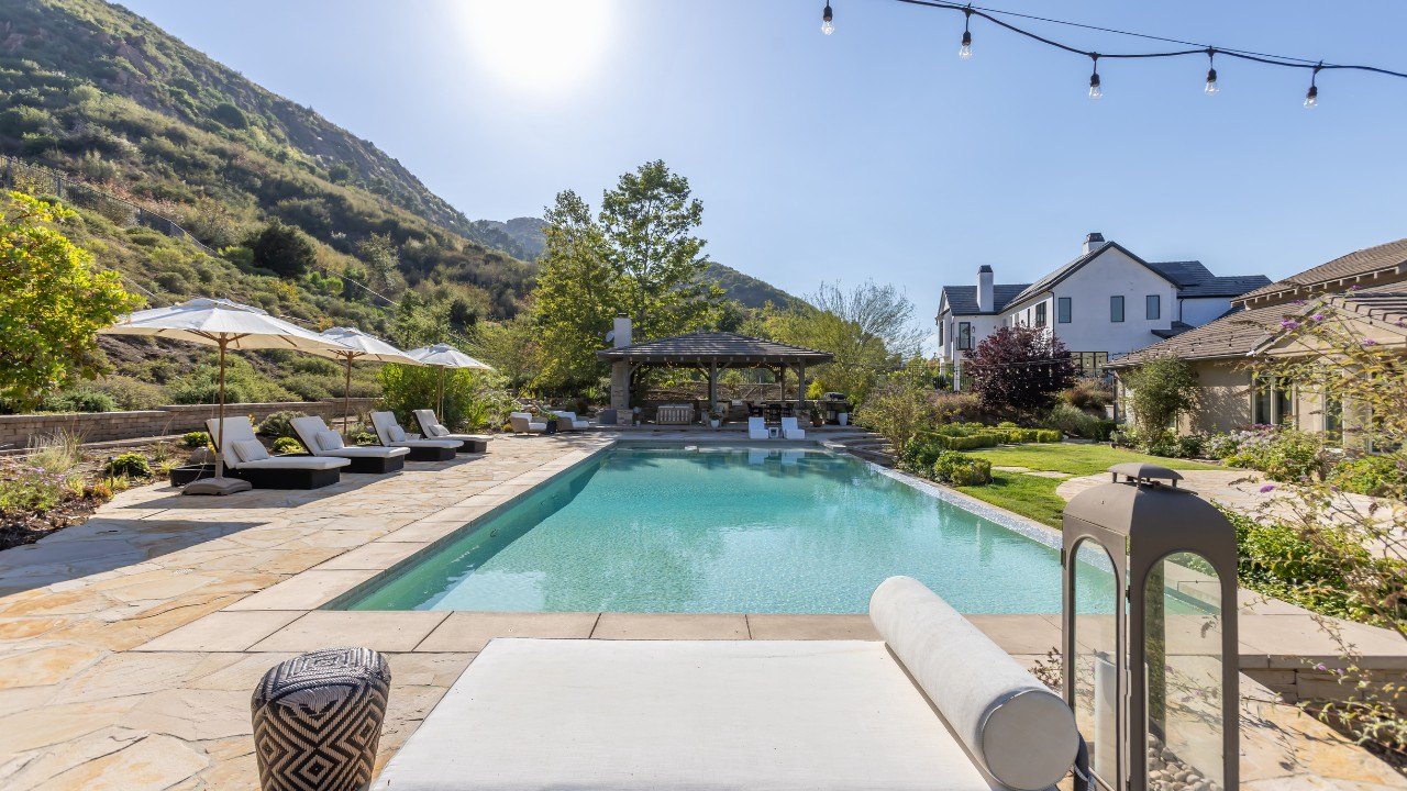 The outdoor pool at the home sold by Jason Kennedy.