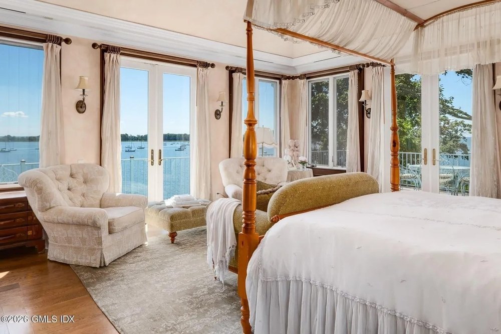108 Cedar Cliff Rd, Riverside, CT 06878 Waterfront Primary Bedroom Suite
