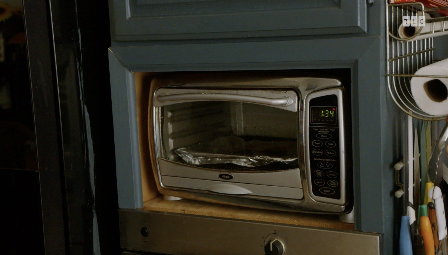 Michelle says her future son-in-law's home gives her "bachelor pad vibes."