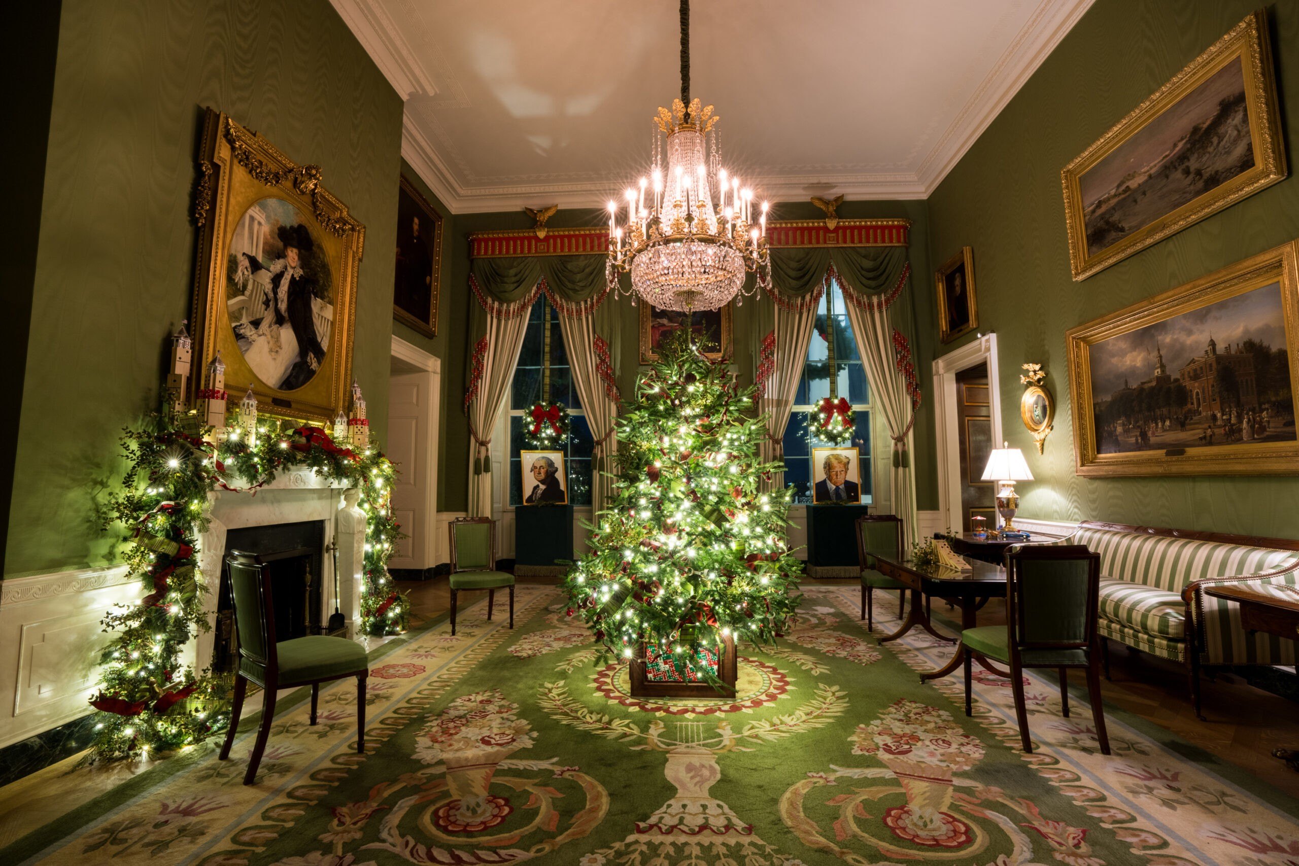 White House Christmas decorations
