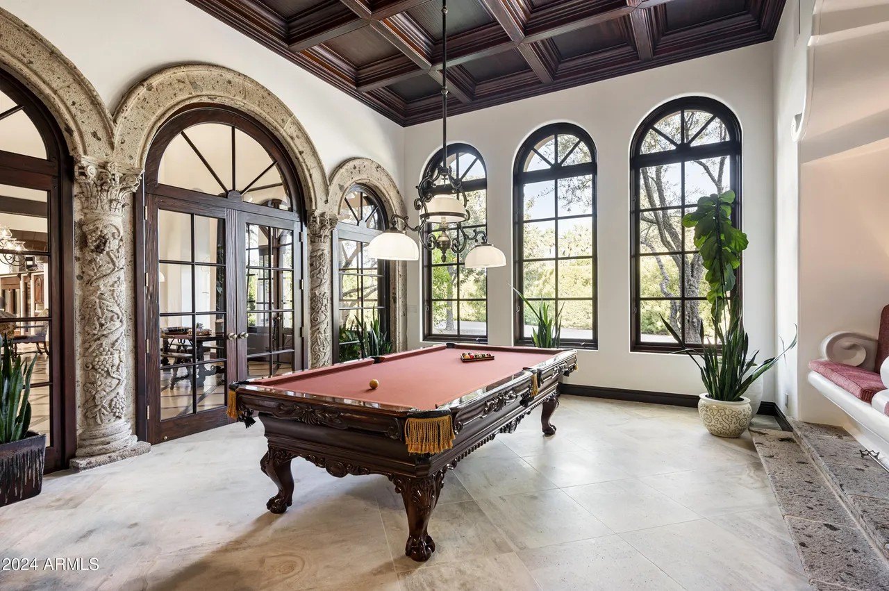Paradise Valley Estate