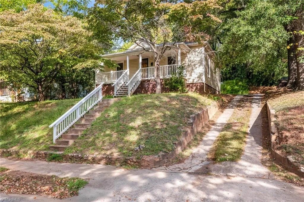Eden, NC home