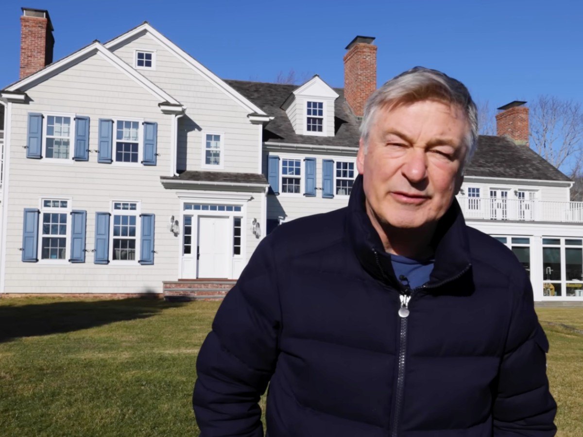 Alec Baldwin promotes his Hamptons mansion in a YouTube video touting the listing