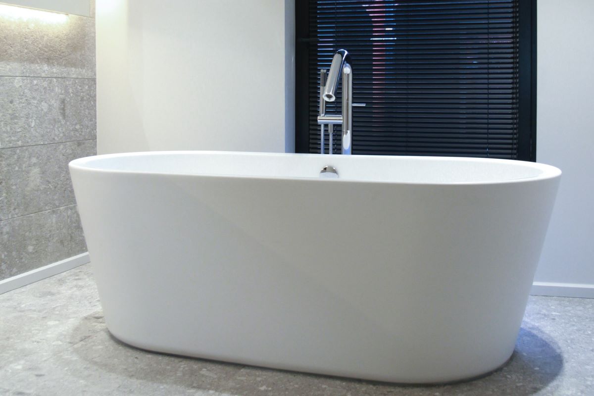 large bathtub