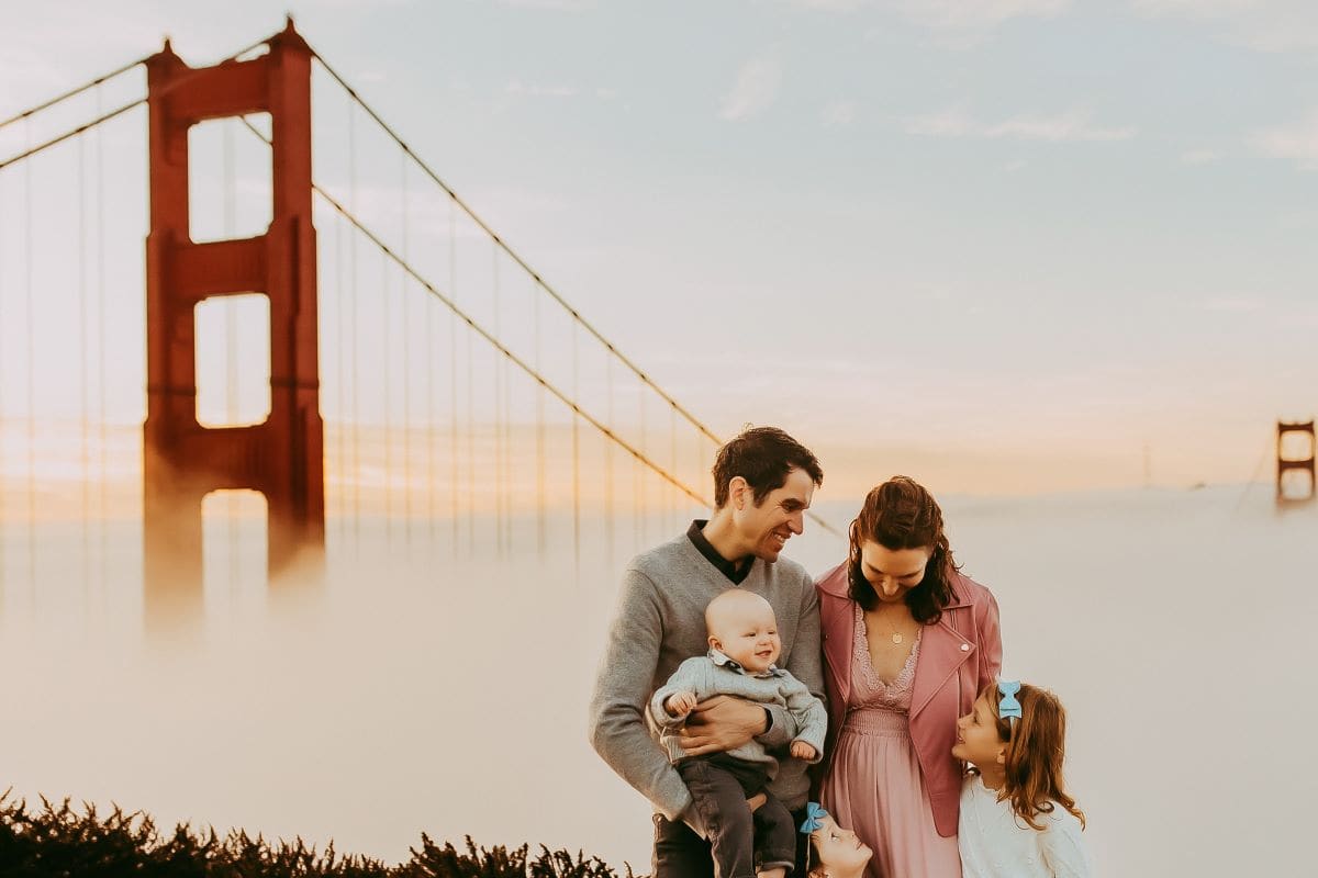 family at the golden gate bridge