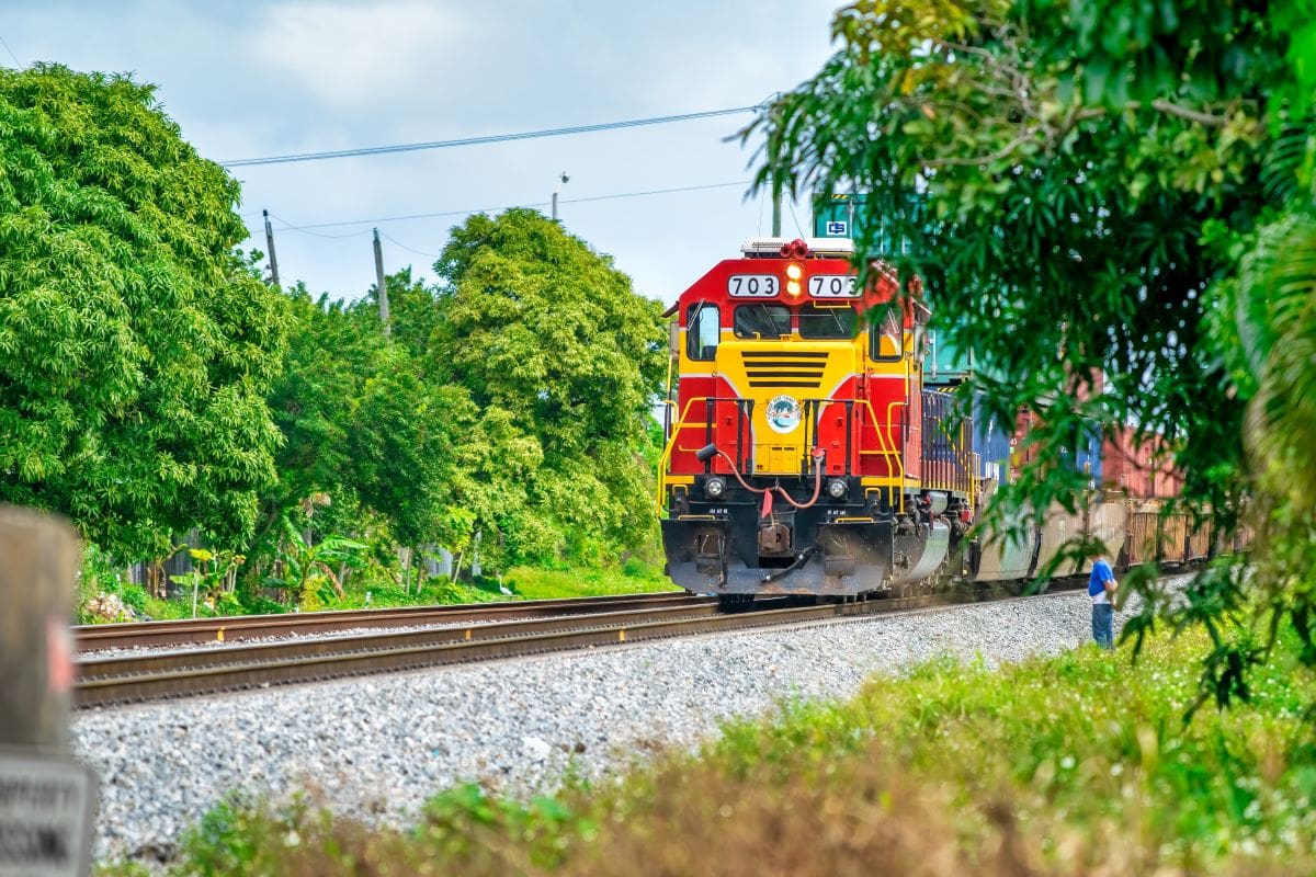 red train in hialeah florida