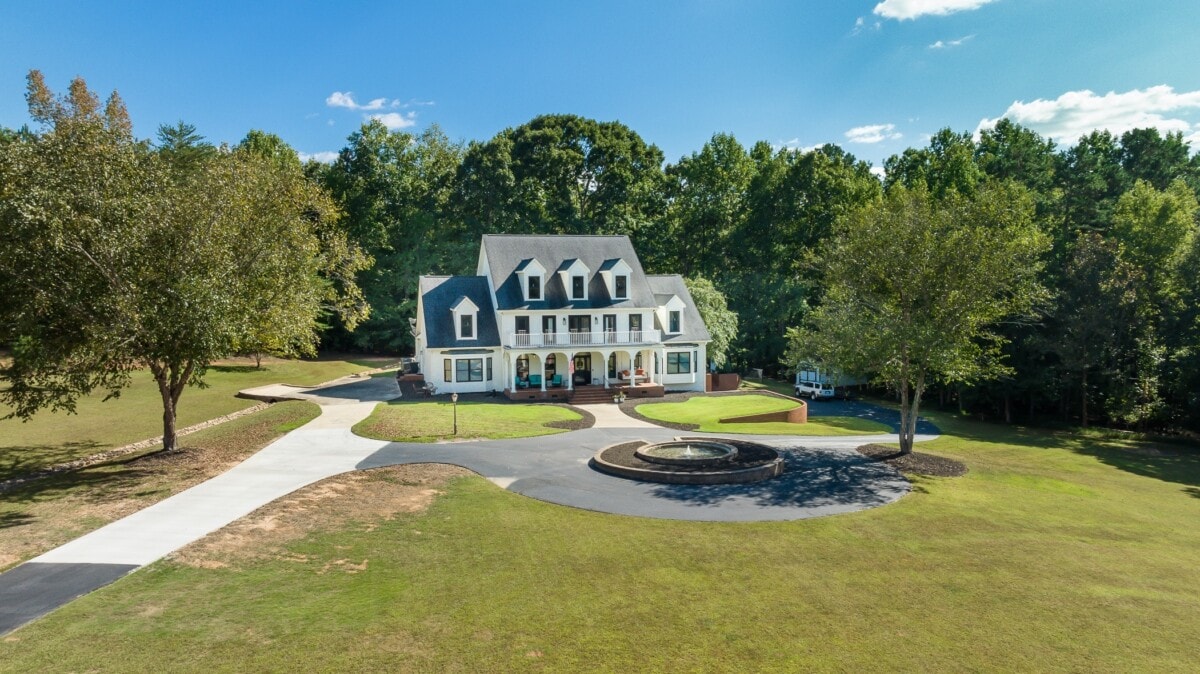 luxury redfin listing 271 Ridge Way,
Simpsonville, SC