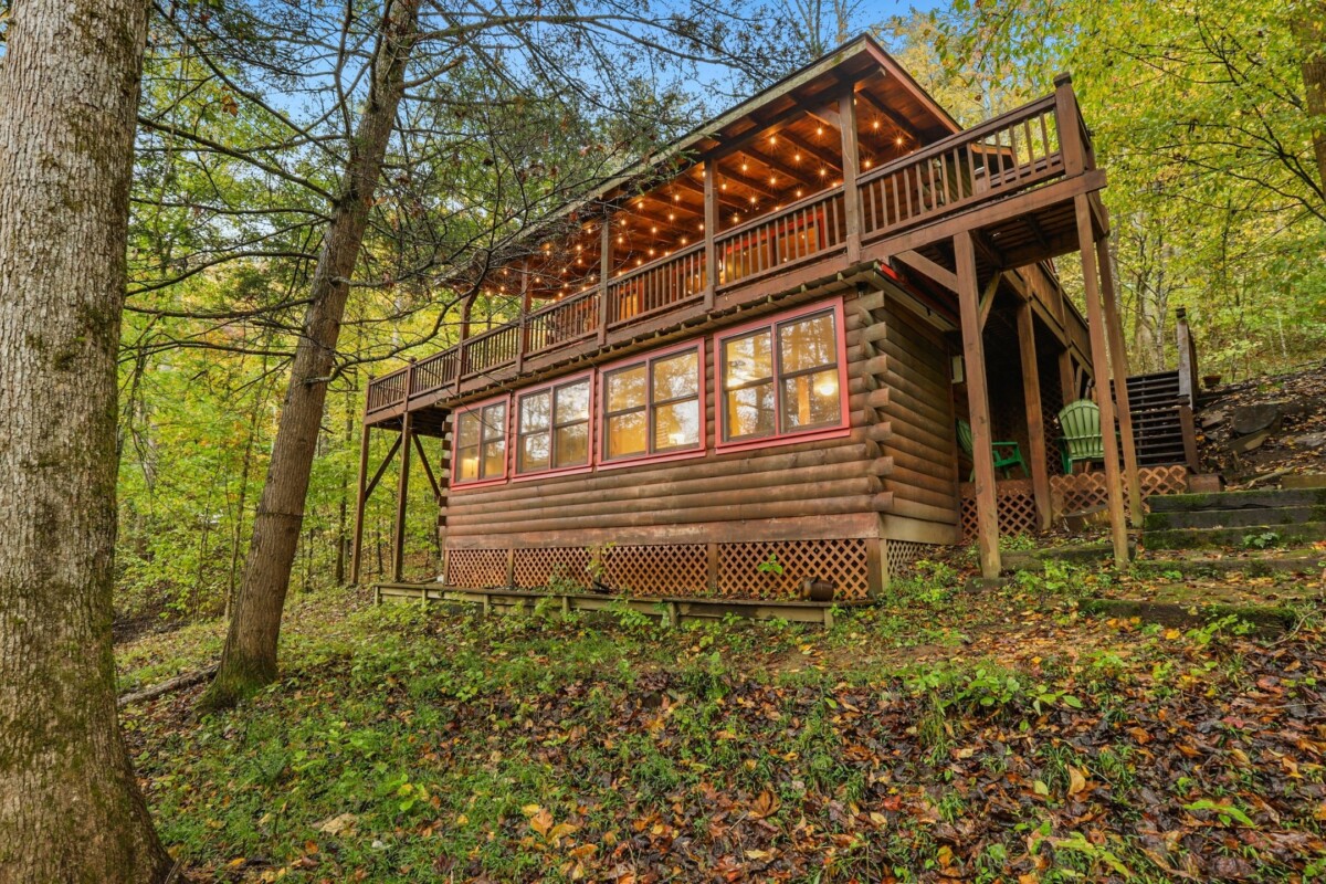 log home in montana woods