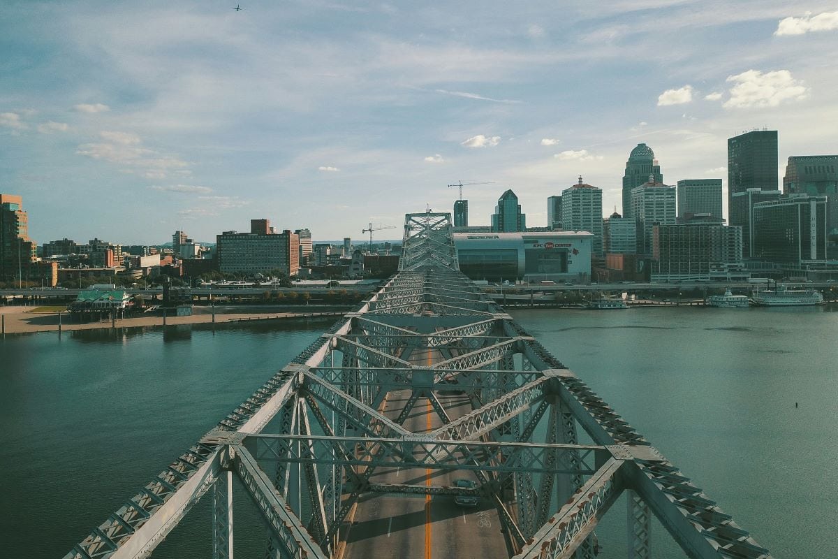 clark memorial bridge louisville