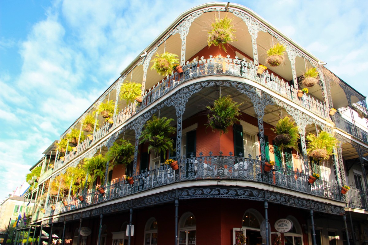 view of an iconic home for mardi gras in new orleans