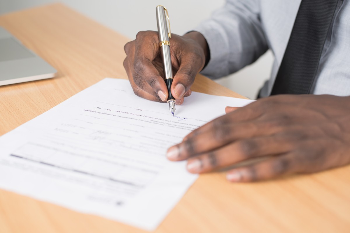 apartment application process 