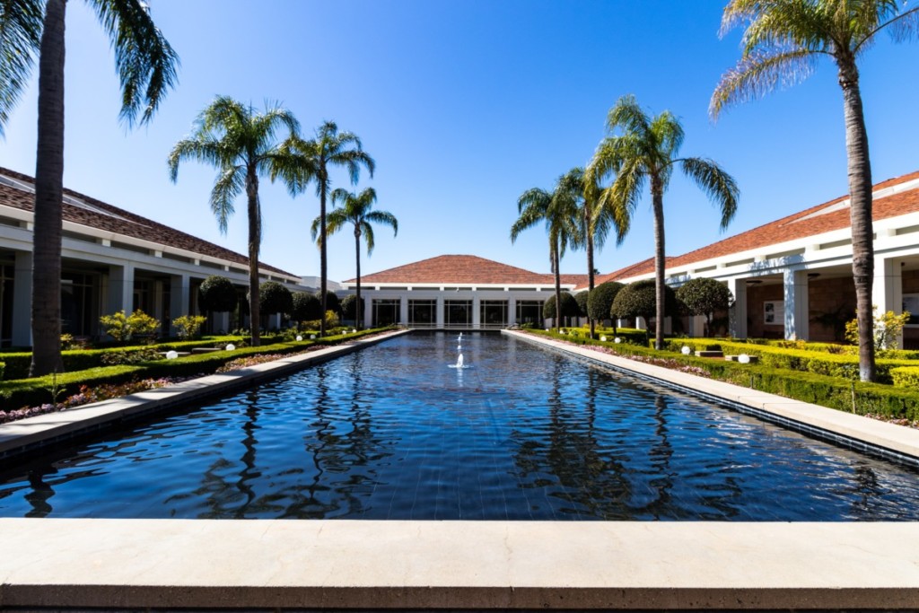 water feature at richard nixon presidential library in yorba linda california