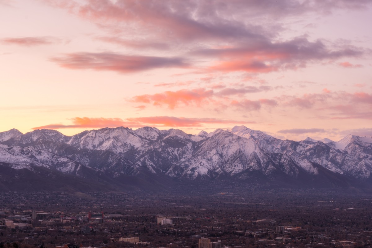 salt lake city mountains at sunset 