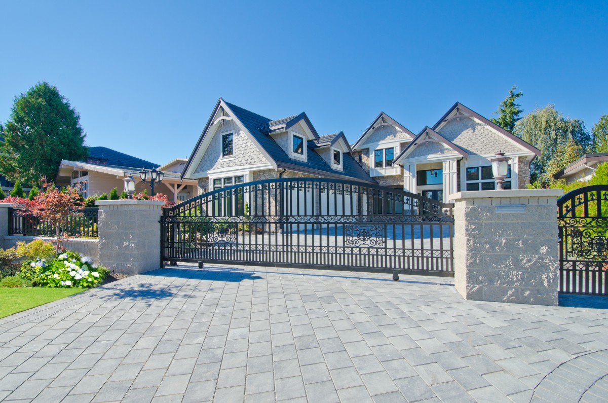 big luxurious high end house