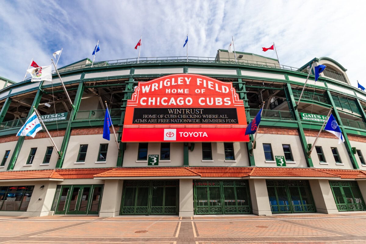 wrigley field chicago il