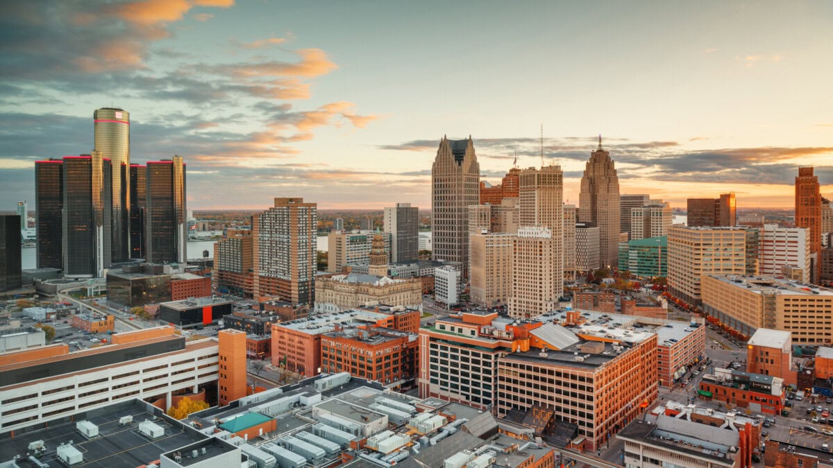 houses and apartments in detroit 