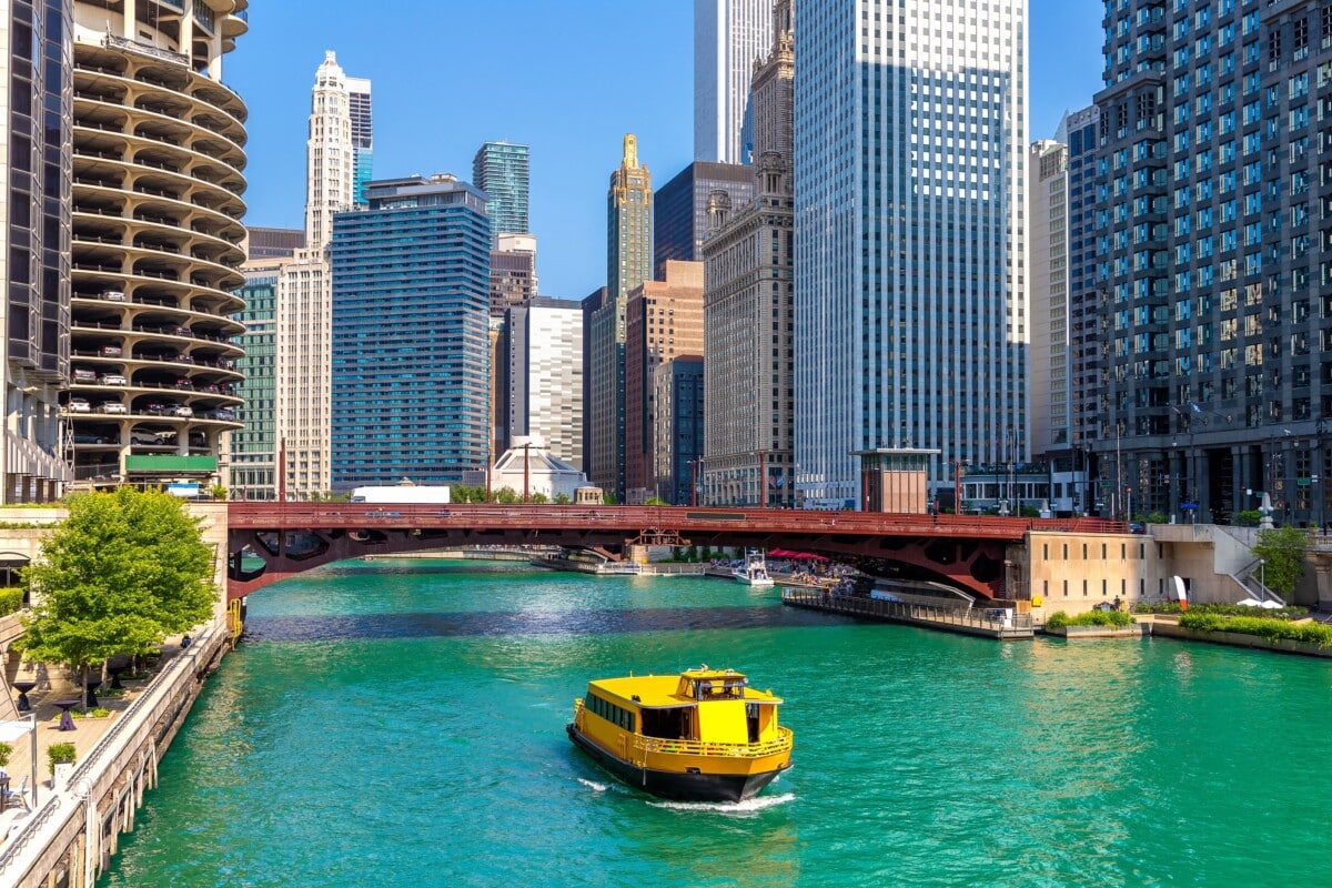 chicago bridges boat rides