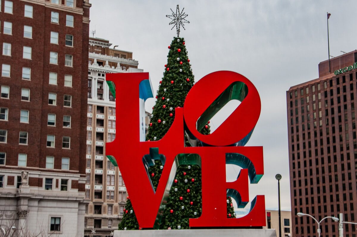 love sign philadelphia 