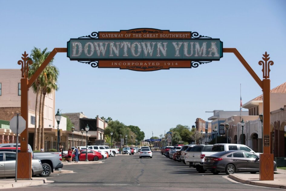 downtown yuma arizona sign_shutterstock