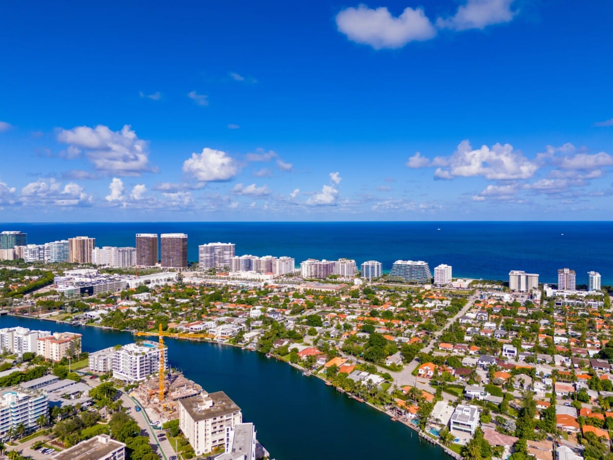 miami beach neighborhoods houses and condos