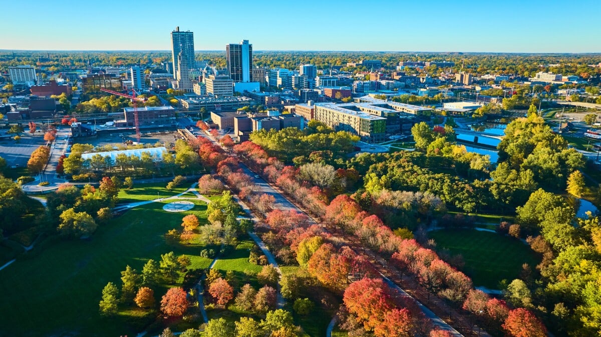 houses and apartments in fort wayne in 