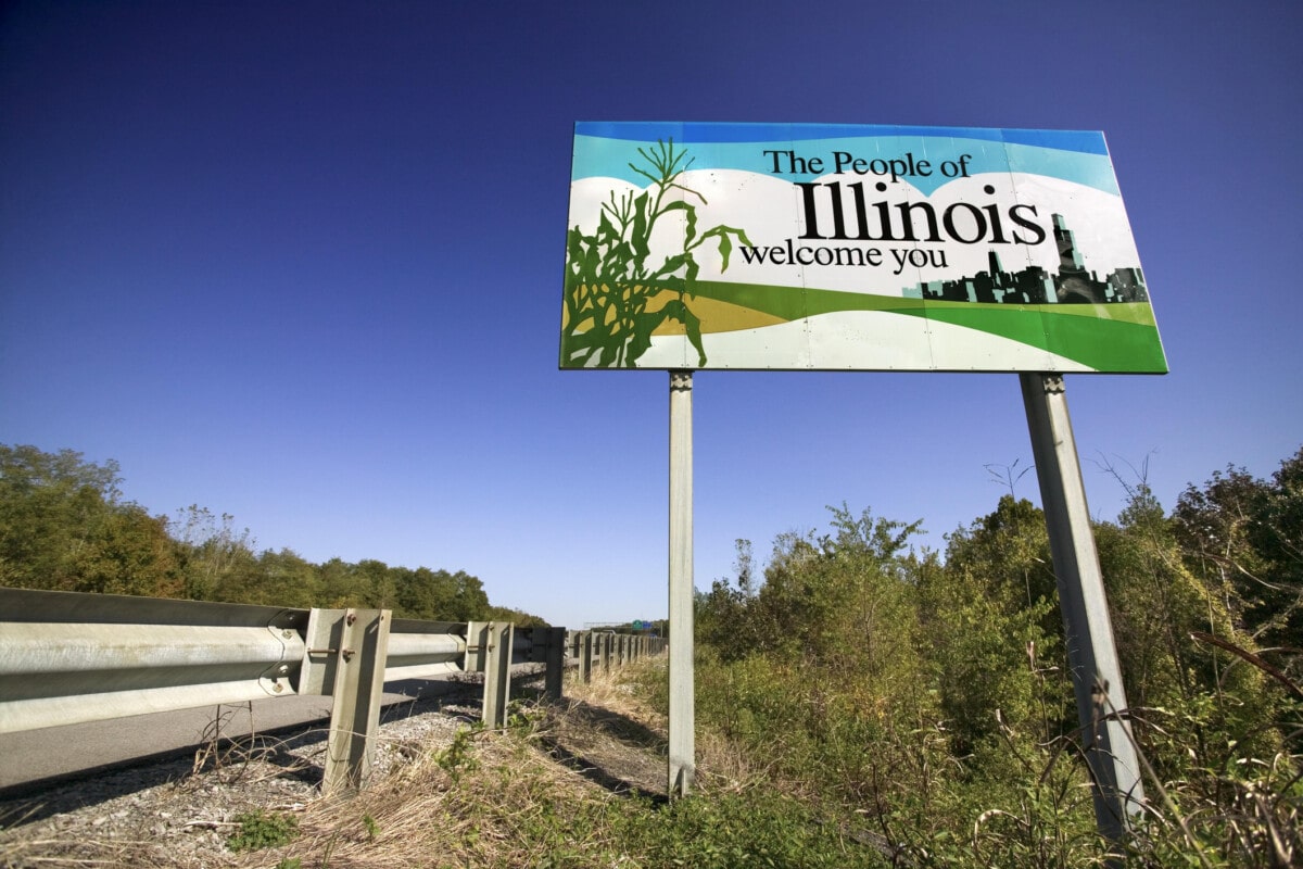 welcome to illinois sign 