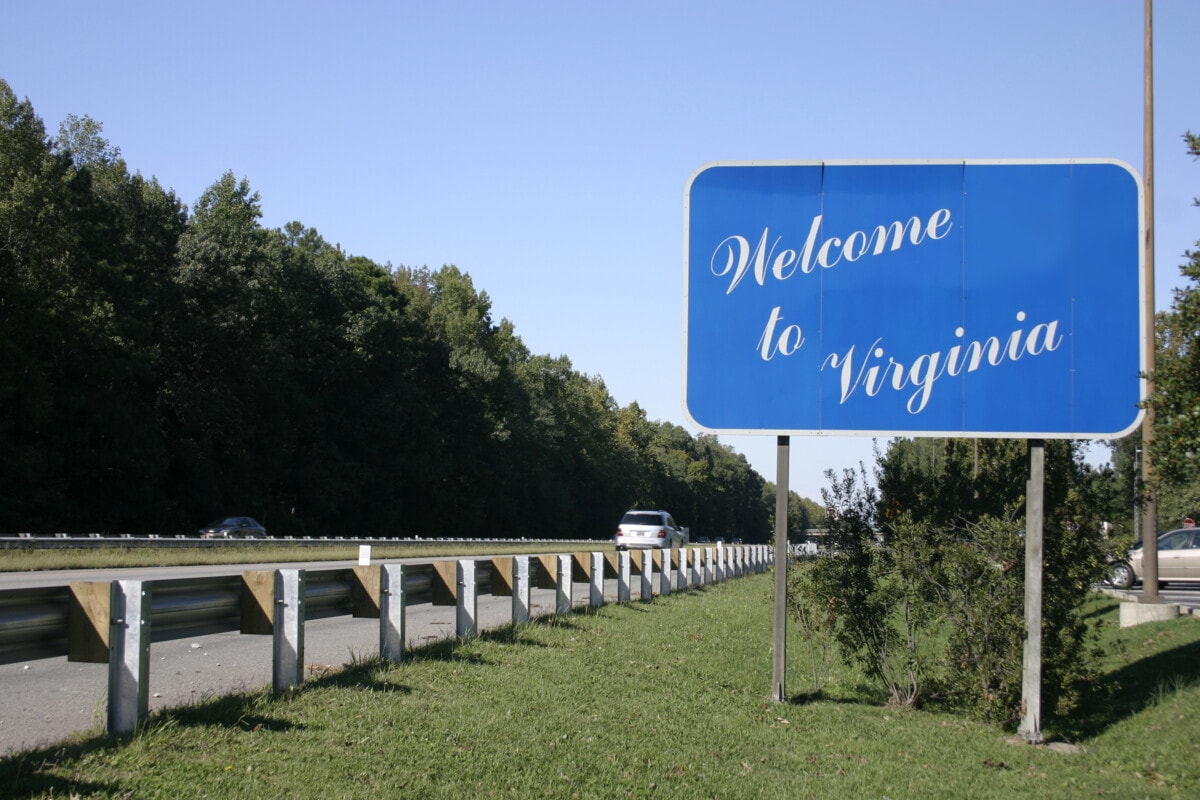 welcome to virginia sign_getty